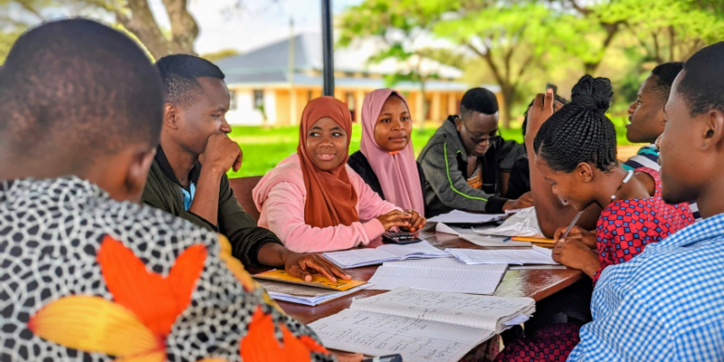 PXL_20231204_074714061.PORTRAIT-EDIT-800×400